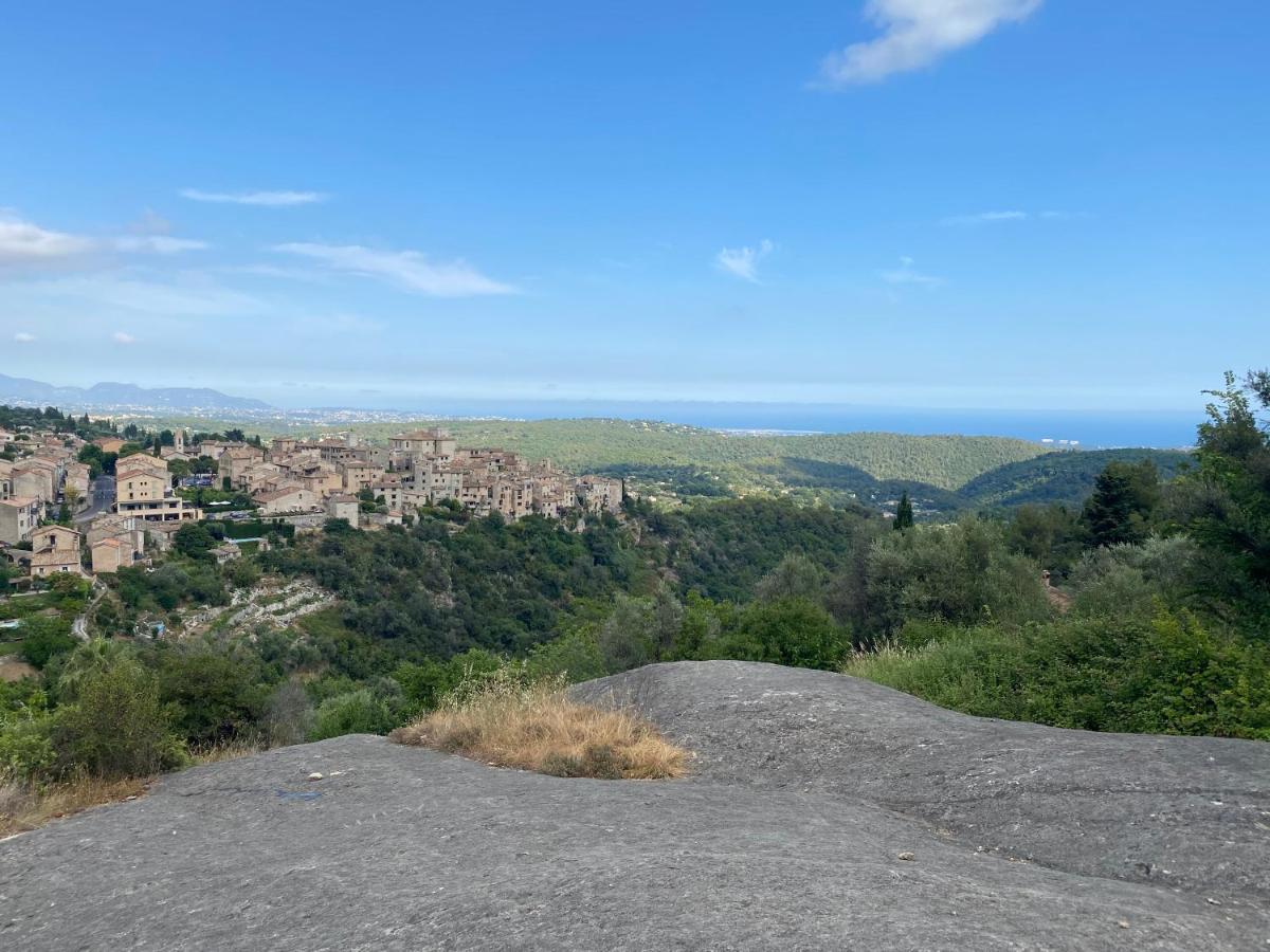 Charmant Appartement Au Coeur Du Village Tourrettes-sur-Loup Exteriér fotografie